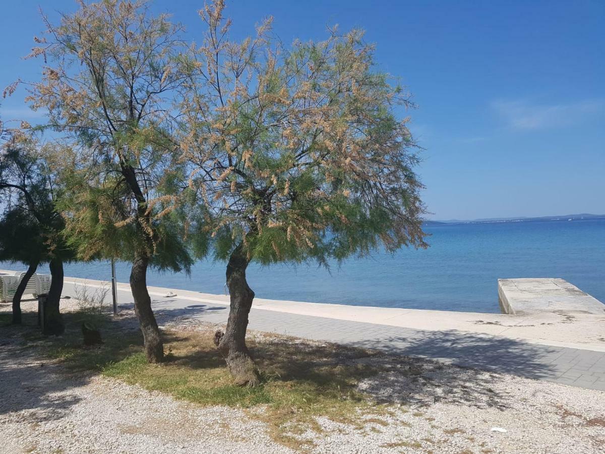 Apartment Paula With Private Jacuzzi And Parking- Near The Beach Zadar Exterior photo