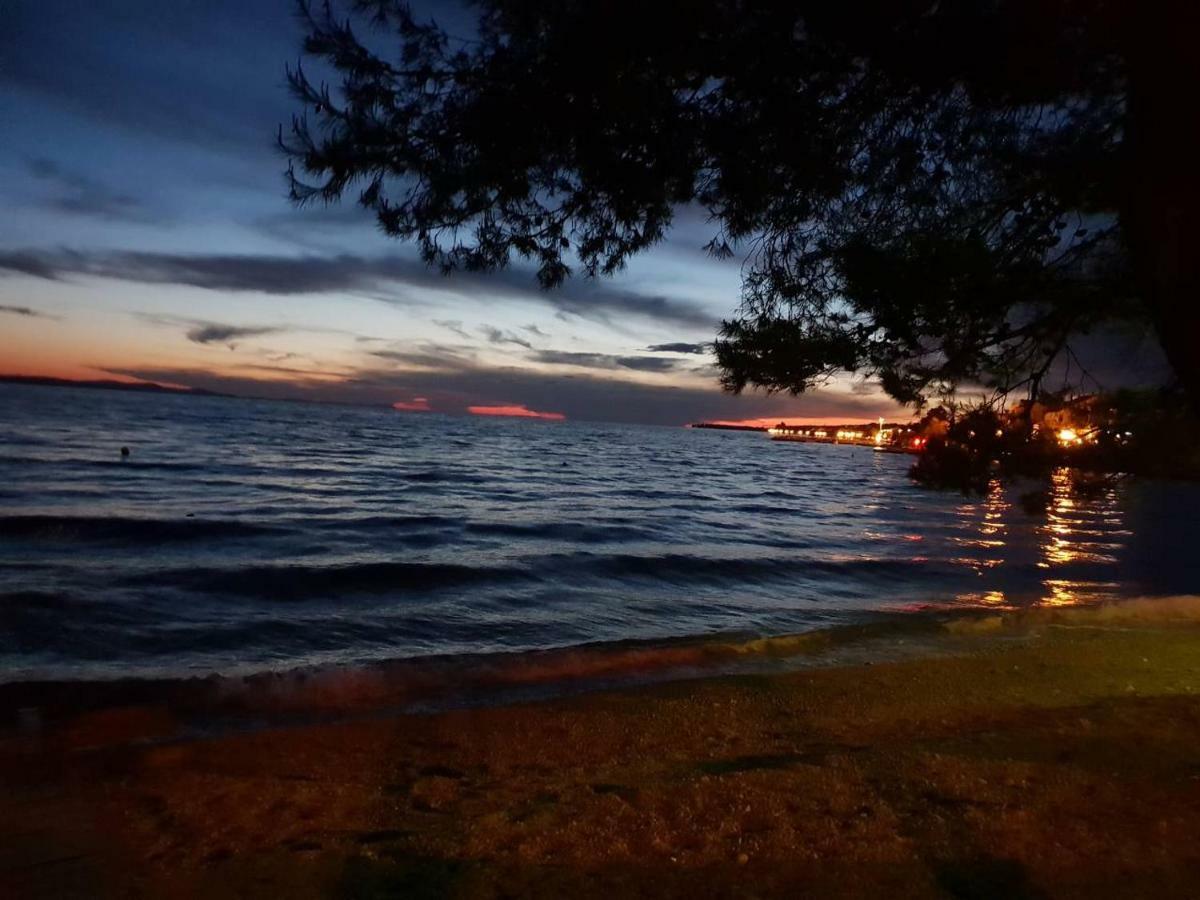 Apartment Paula With Private Jacuzzi And Parking- Near The Beach Zadar Exterior photo